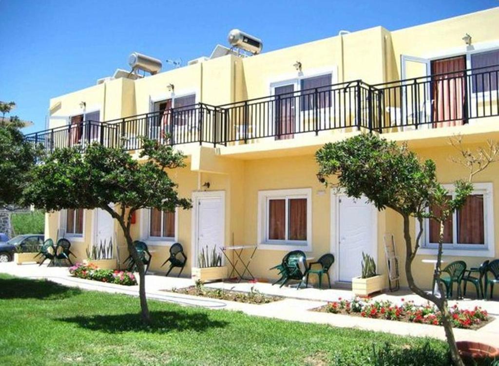 Baladinos Apartments Gerani  Екстериор снимка